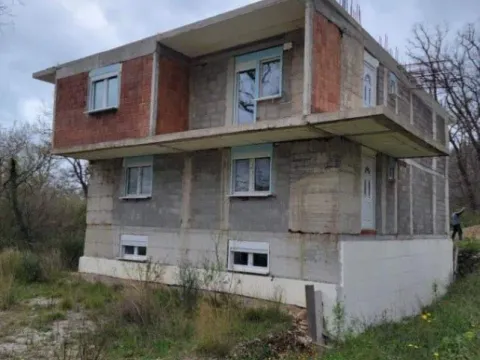 Prodaja, kuća, 275m², Sutomore, Bar - image 4
