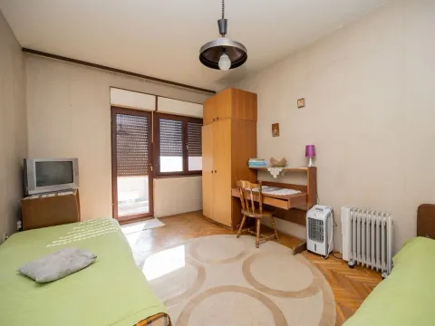 Prodaja, kuća, 183m², Gorica C, Podgorica - image 13