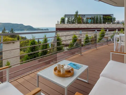 Sale, three bedroom apartment, 180m², Budva, Crna Gora - image 45