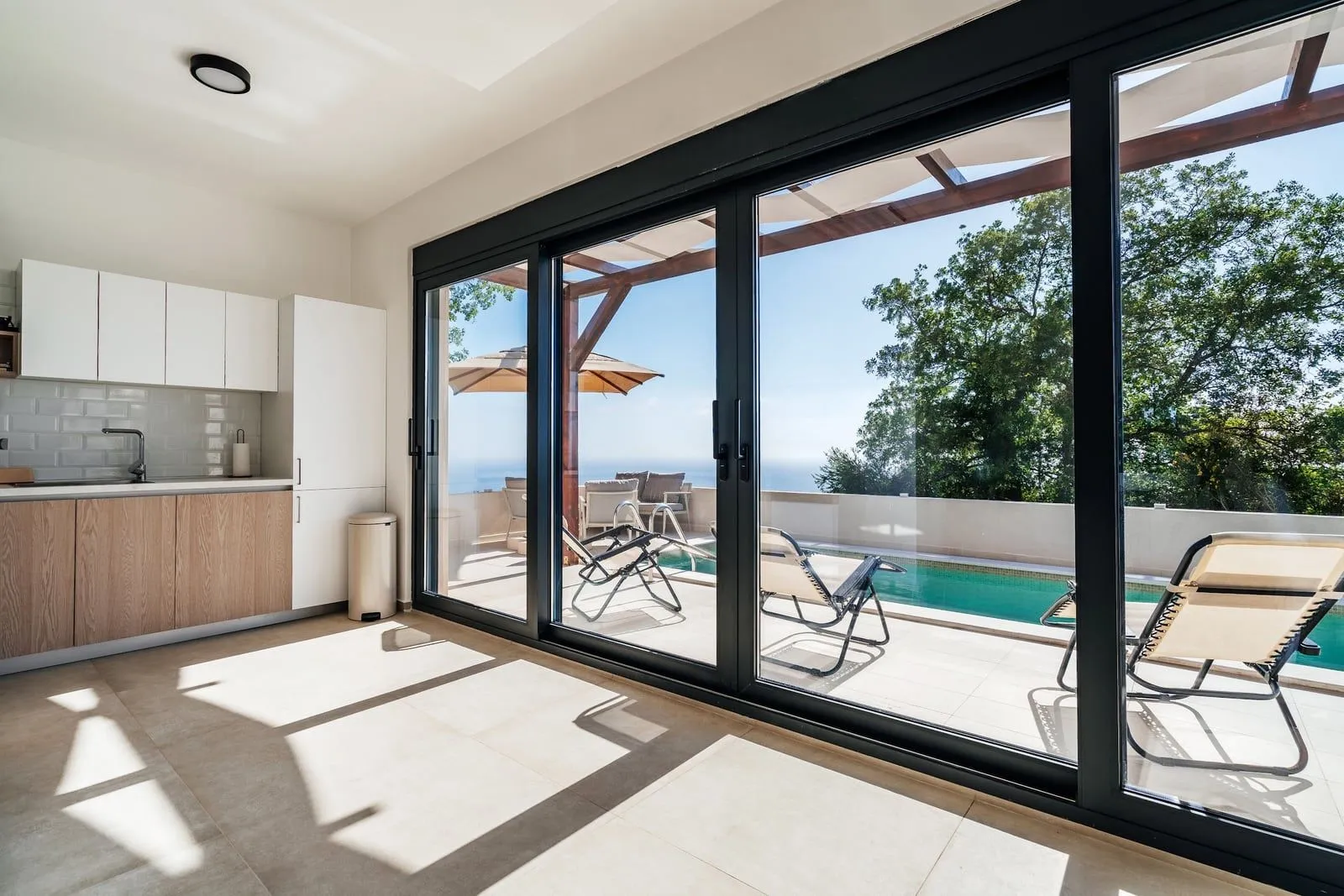 Prodaja, kuća, 114m², Blizikuće, Budva