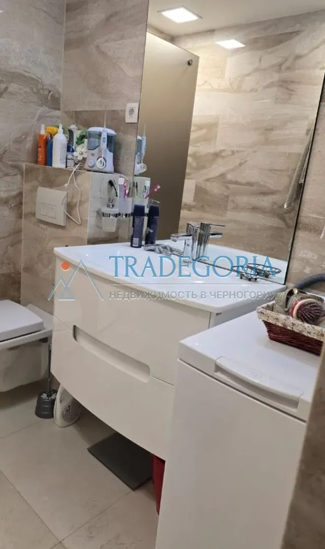 Prodaja, jednosoban stan, 77m², Budva, Crna Gora