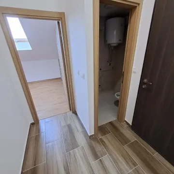 Prodaja, dvosoban stan, 57m², Stari Aerodrom, Podgorica - image 8