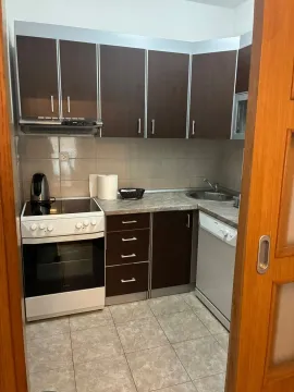 Rent, one bedroom apartment, 45m², Budva, Crna Gora - image 6