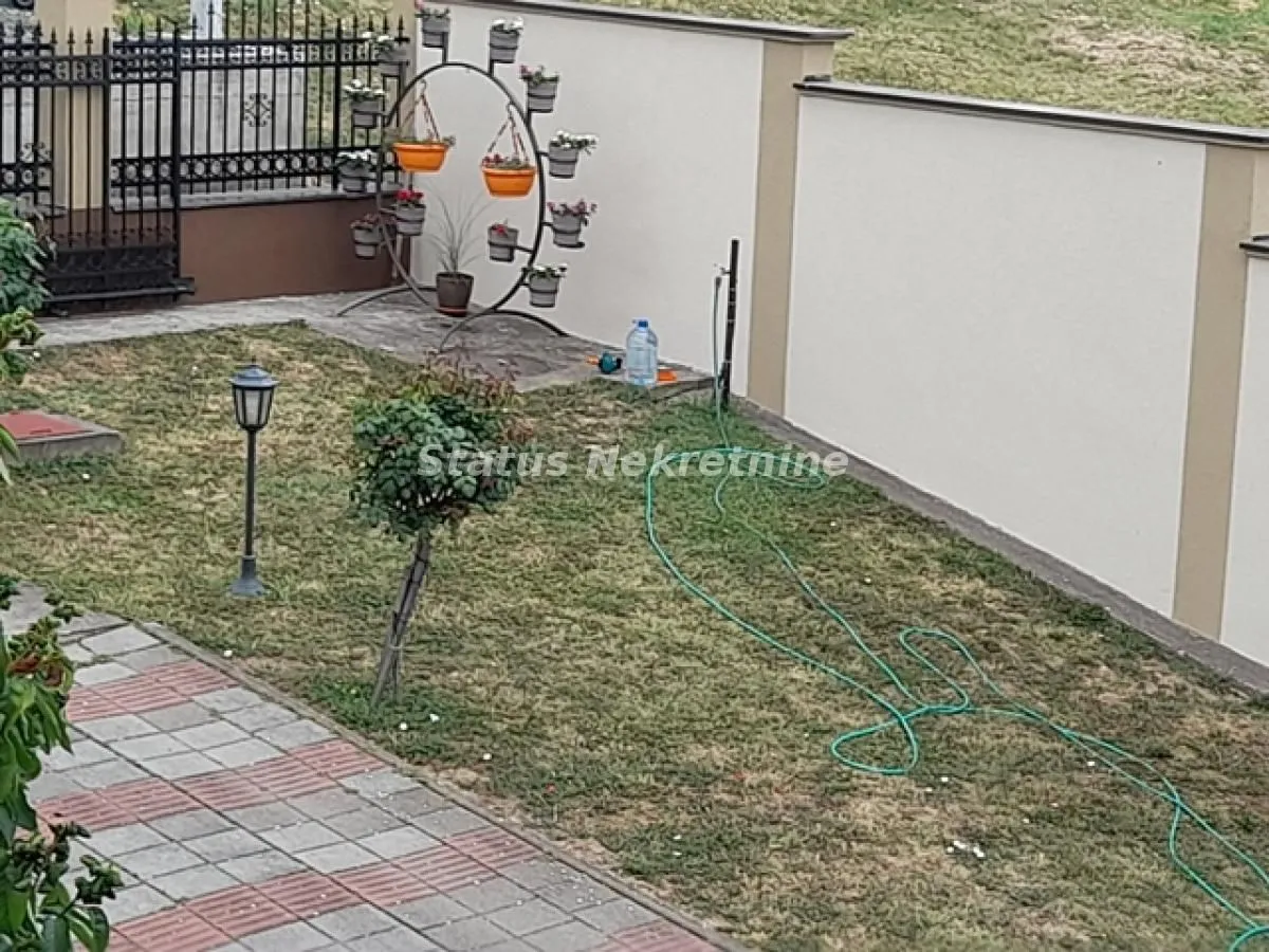Prodaja, kuća, 246m², Sremski Karlovci, Novi Sad