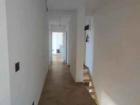 Prodaja, stan, 193m², Južni Bulevar, Vračar Sve Podlokacije - image 8