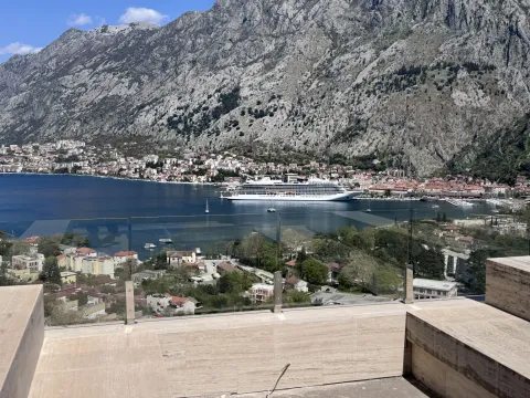 Prodaja, petosoban stan, 173m², Kotor, Crna Gora - image 4