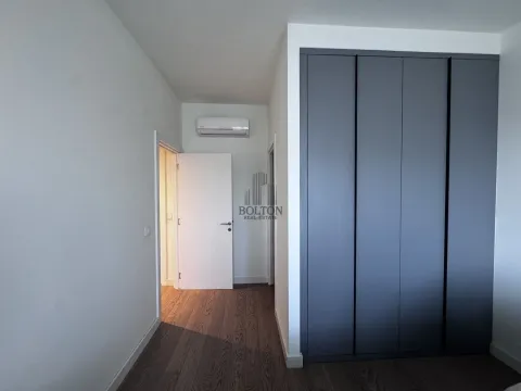 Izdavanje, trosoban stan, 71m², Savski Venac, Beograd - image 7