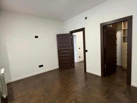 Prodaja, poslovni prostor, 103m², Cvetni Trg, Vračar Sve Podlokacije - image 4