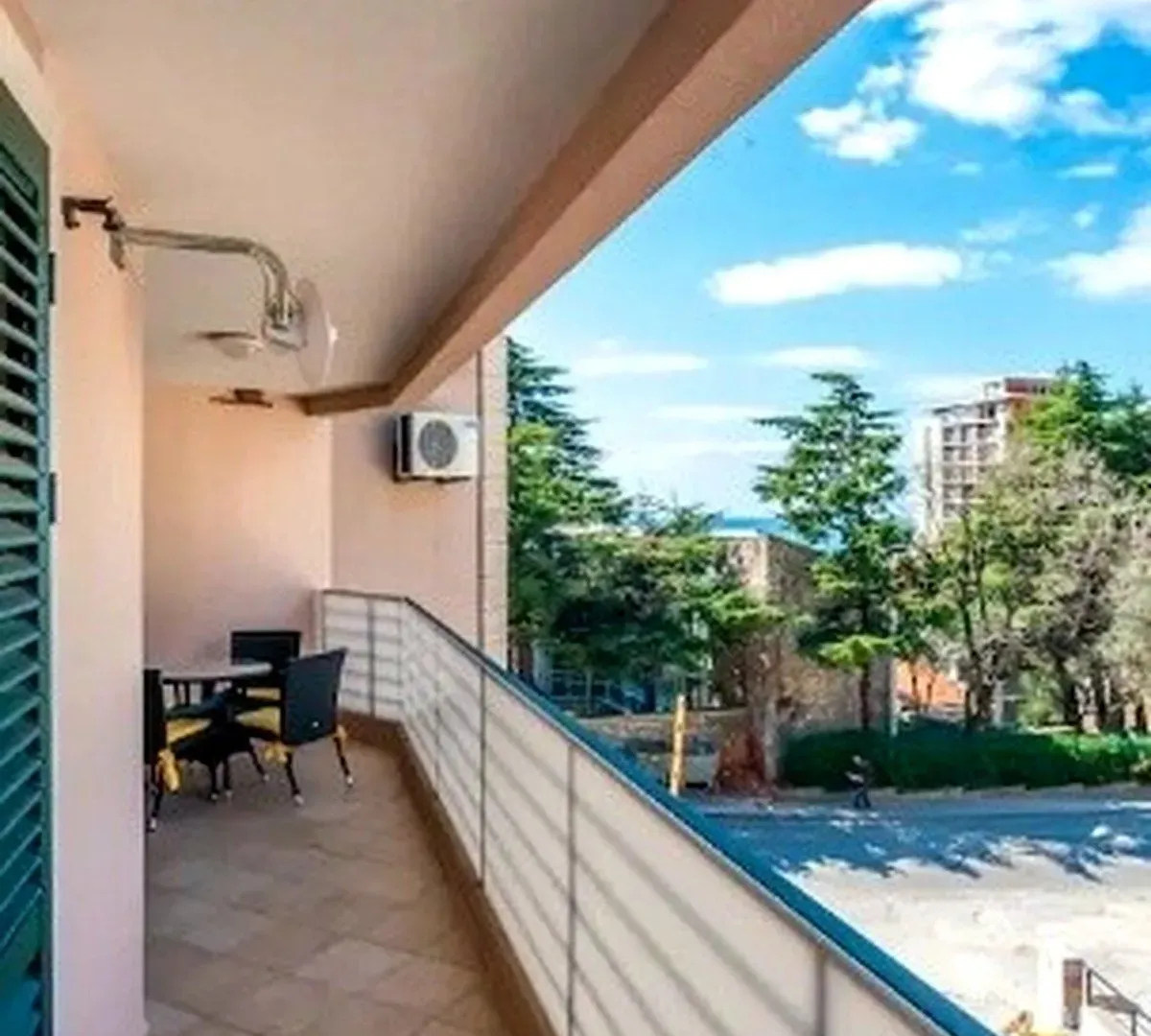 Prodaja, stan, 90m², Petrovac, Budva