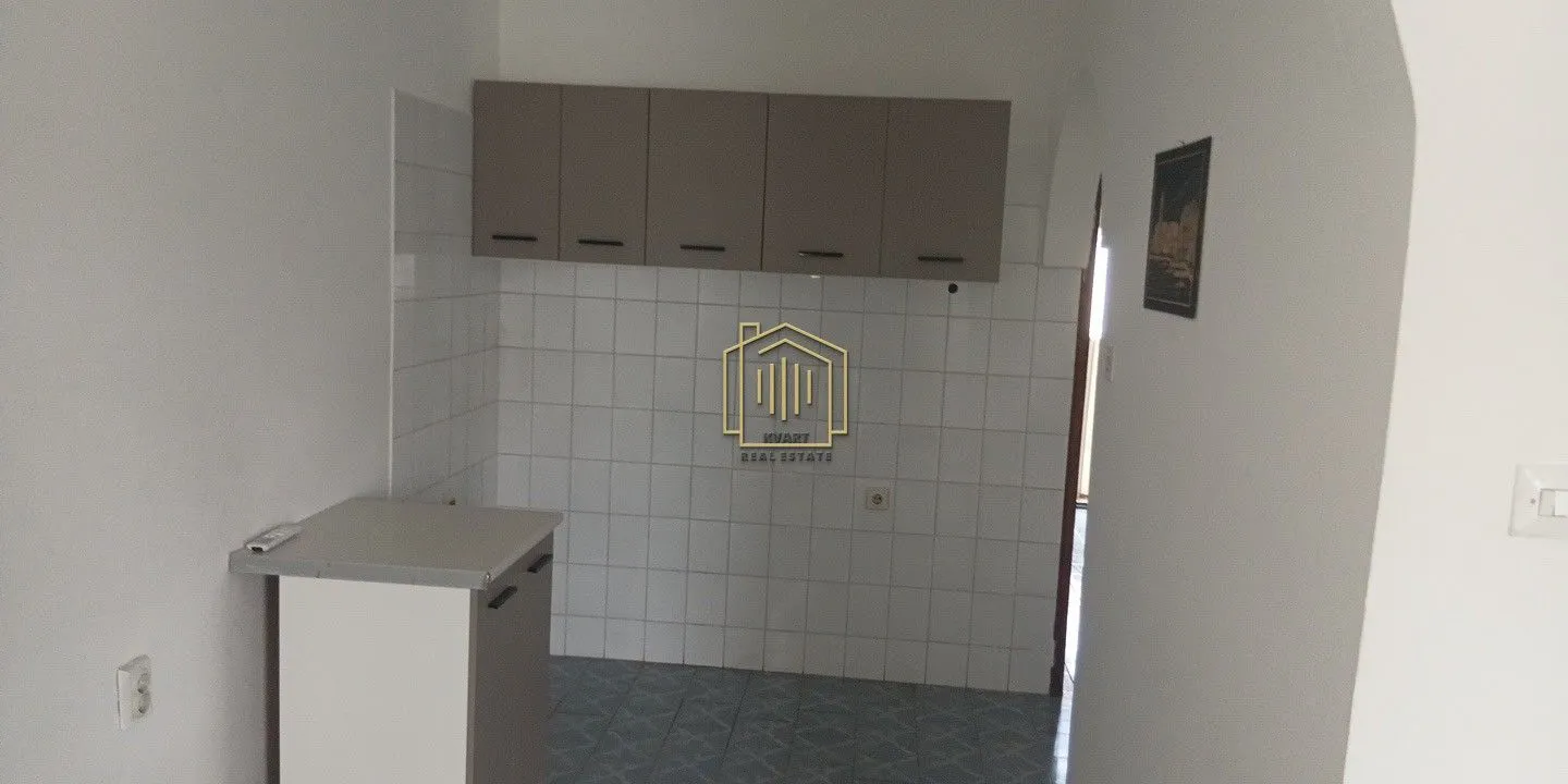 Izdavanje, dvosoban stan, 50m², Masline, Podgorica