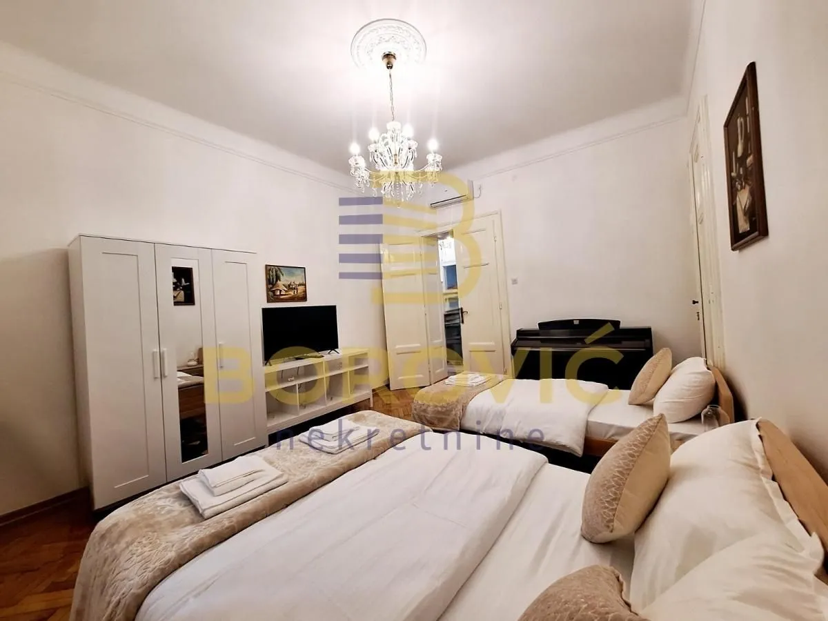 Rent, four bedroom apartment, 101m², Stari Grad, Beograd