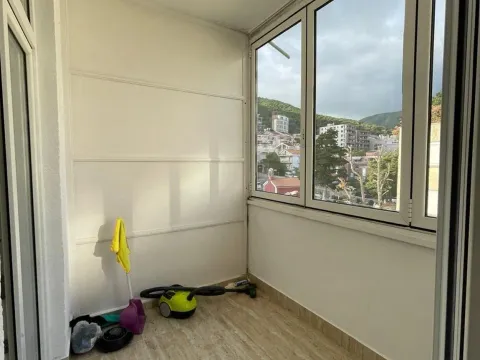 Prodaja, jednosoban stan, 54m², Centar, Budva - image 7