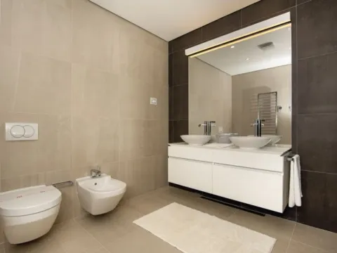 Izdavanje, stan, 178m², Zavala, Budva - image 13