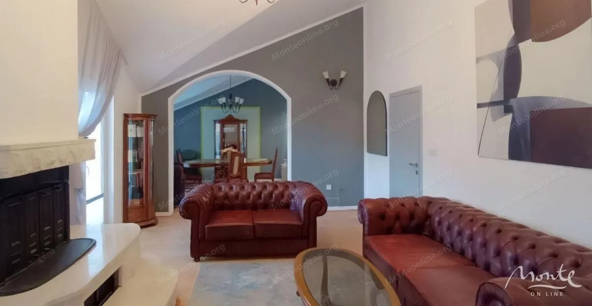 Prodaja, trosoban stan, 131m², Igalo, Herceg Novi