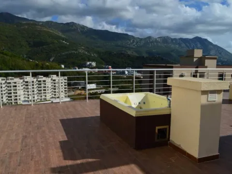Prodaja, dvosoban stan, 72m², Bečići, Budva - image 2