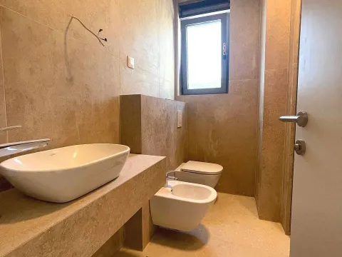 Sale, two bedroom apartment, 74m², Bečići, Budva - image 13