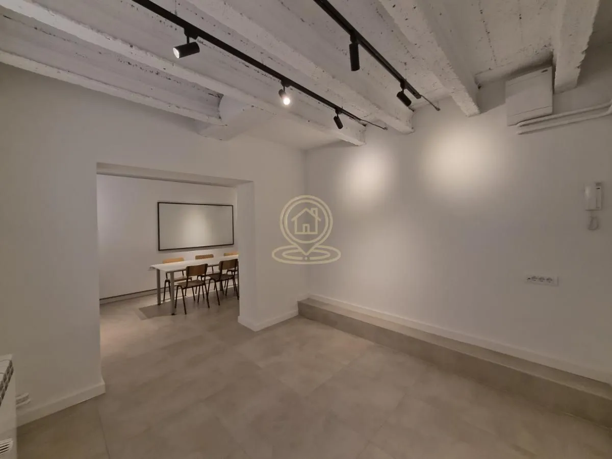 Rent, office space, 30m², Vračar Sve Podlokacije, Beograd