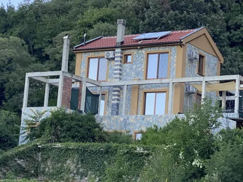 Prodaja, kuća, 250m², Budva, Crna Gora - image 1