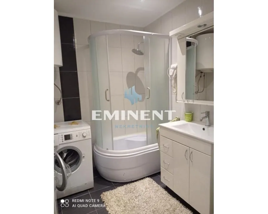 Sale, three bedroom apartment, 133m², Uciteljsko Naselje, Zvezdara Sve Podlokacije