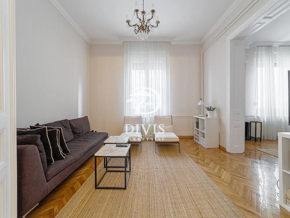 Prodaja, trosoban stan, 100m², Vračar Centar, Vračar Sve Podlokacije