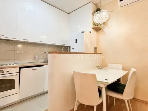 Rent, apartment, 44m², Blok 9, Podgorica - image 2