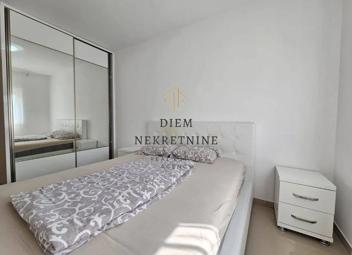 Rent, one bedroom apartment, 67m², Centar, Bar