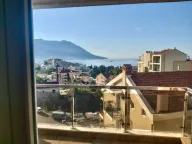 Prodaja, trosoban stan, 85m², Bečići, Budva - image 1