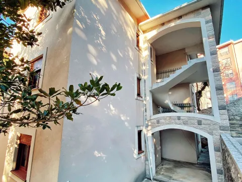 Sale, house, 400m², Budva, Crna Gora - image 9