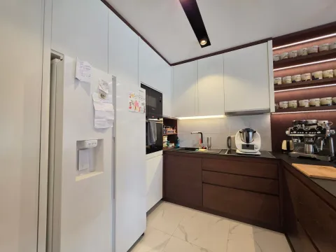 Prodaja, dvosoban stan, 85m², Dobrota, Kotor - image 10