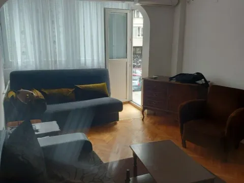 Rent, two bedroom apartment, 55m², Savski Venac, Beograd - image 2