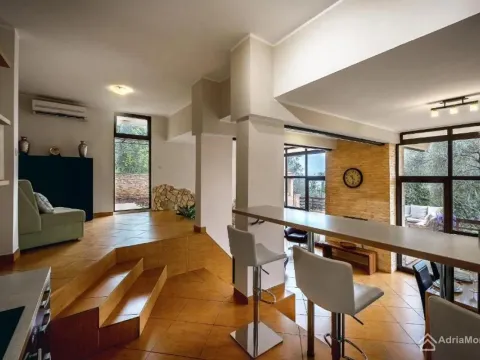 Prodaja, kuća, 155m², Centar, Budva - image 3