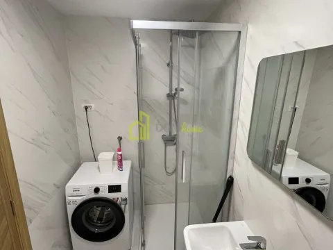Izdavanje, jednosoban stan, 48m², New City, Podgorica - image 5