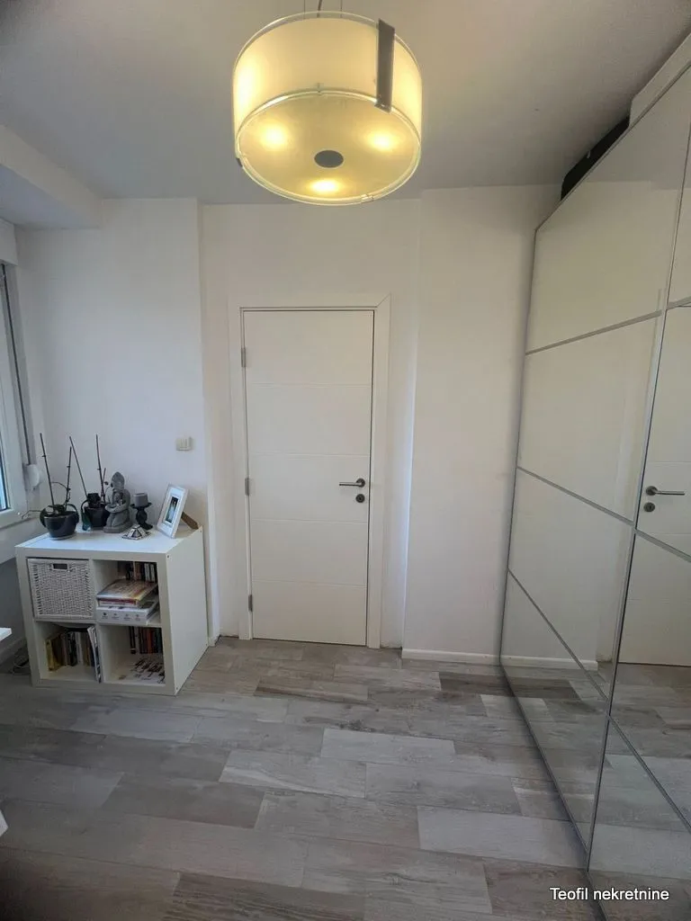 Sale, three bedroom apartment, 68m², Novi Beograd Blok 23, Novi Beograd Sve Podlokacije