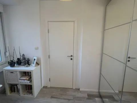 Sale, three bedroom apartment, 68m², Novi Beograd Blok 23, Novi Beograd Sve Podlokacije - image 8