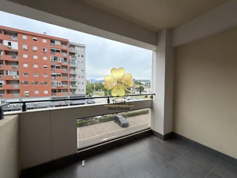 Izdavanje, dvosoban stan, 70m², Master Kvart, Podgorica - image 4