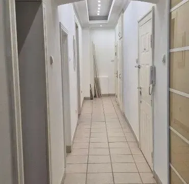 Izdavanje, garsonjera, 144m², Vračar Sve Podlokacije, Beograd - image 10