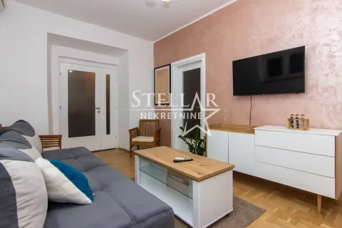 Rent, one bedroom apartment, 55m², Stara Varoš, Podgorica - image 2