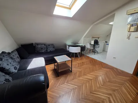 Rent, studio apartment, 25m², Stara Varoš, Podgorica - image 4