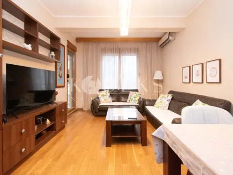 Izdavanje, dvosoban stan, 66m², 1 maj, Podgorica - image 1