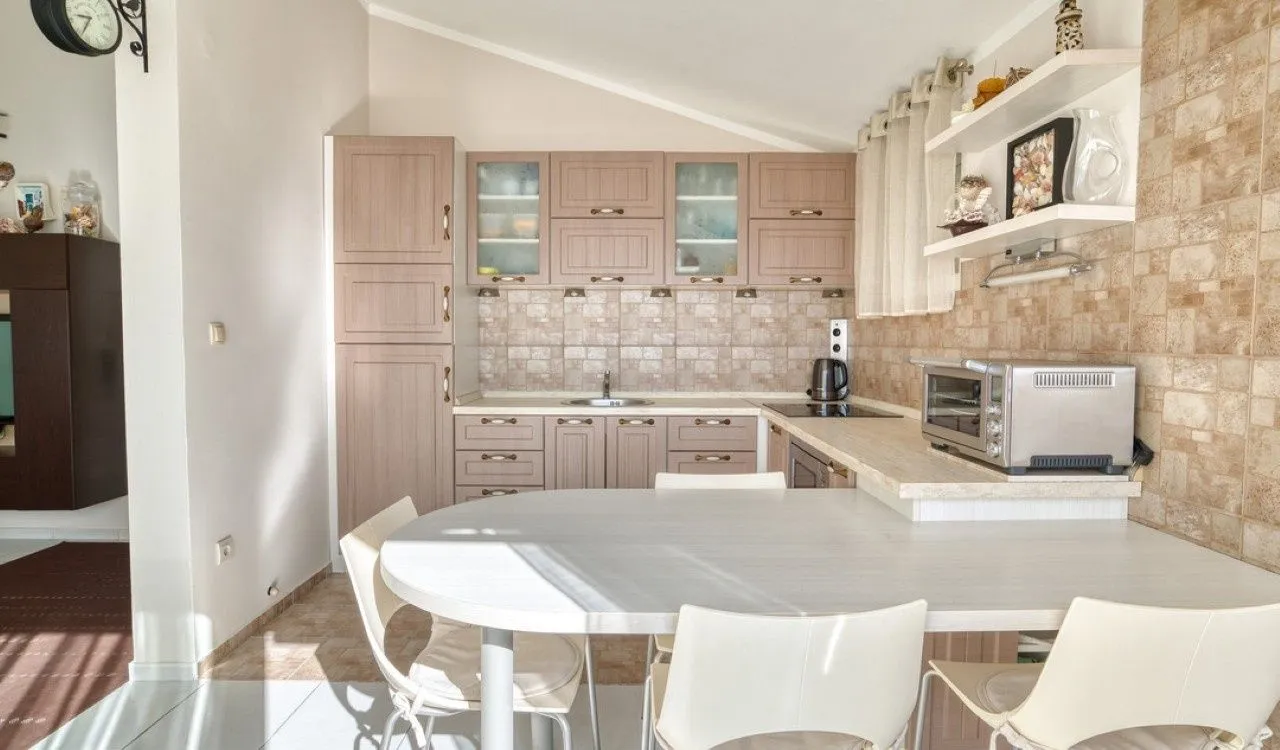 Sale, two bedroom apartment, 75m², Seoce, Budva