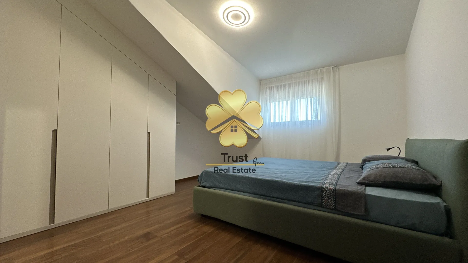 Rent, four bedroom apartment, 127m², Master Kvart, Podgorica
