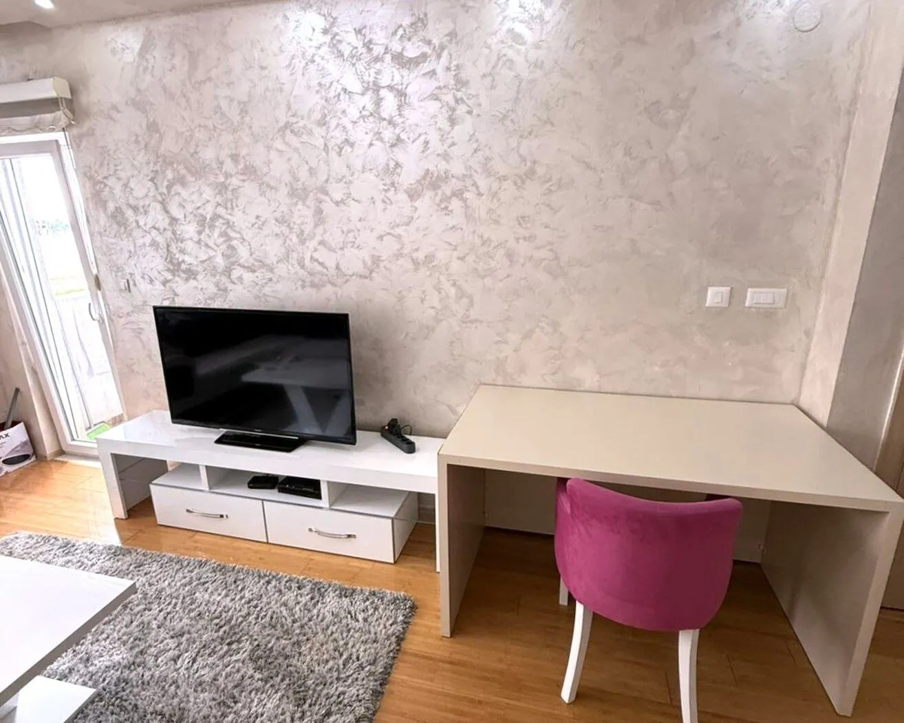 Rent, one bedroom apartment, 41m², Stari Aerodrom, Podgorica