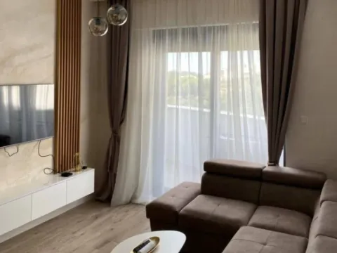 Prodaja, jednosoban stan, 53m², Bečići, Budva