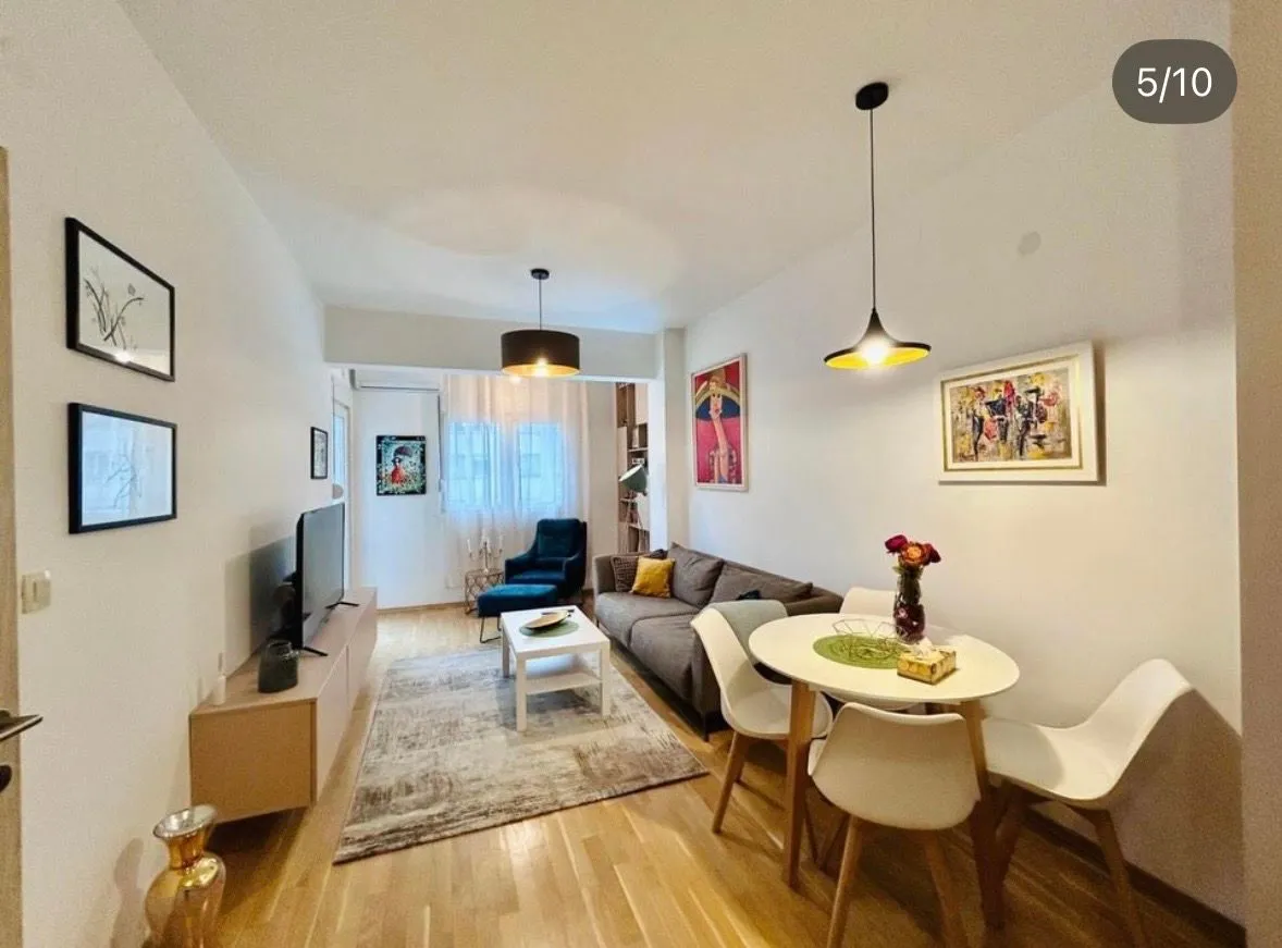 Izdavanje, jednosoban stan, 45m², Blok 9, Podgorica