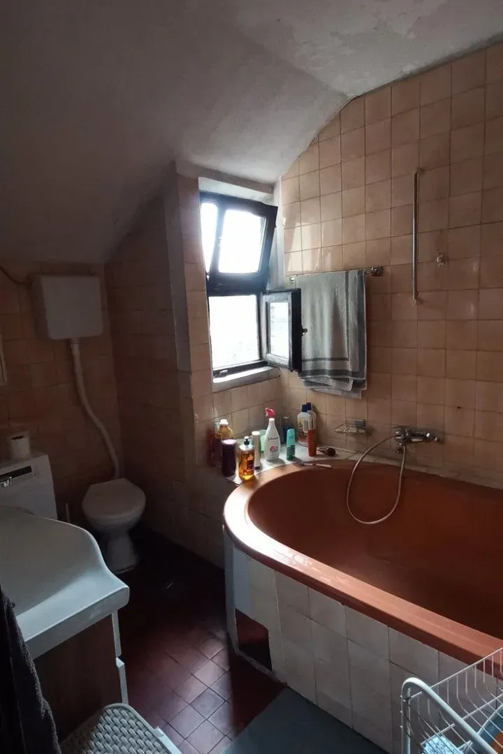 Prodaja, trosoban stan, 100m², Profesorska Kolonija, Palilula Sve Podlokacije