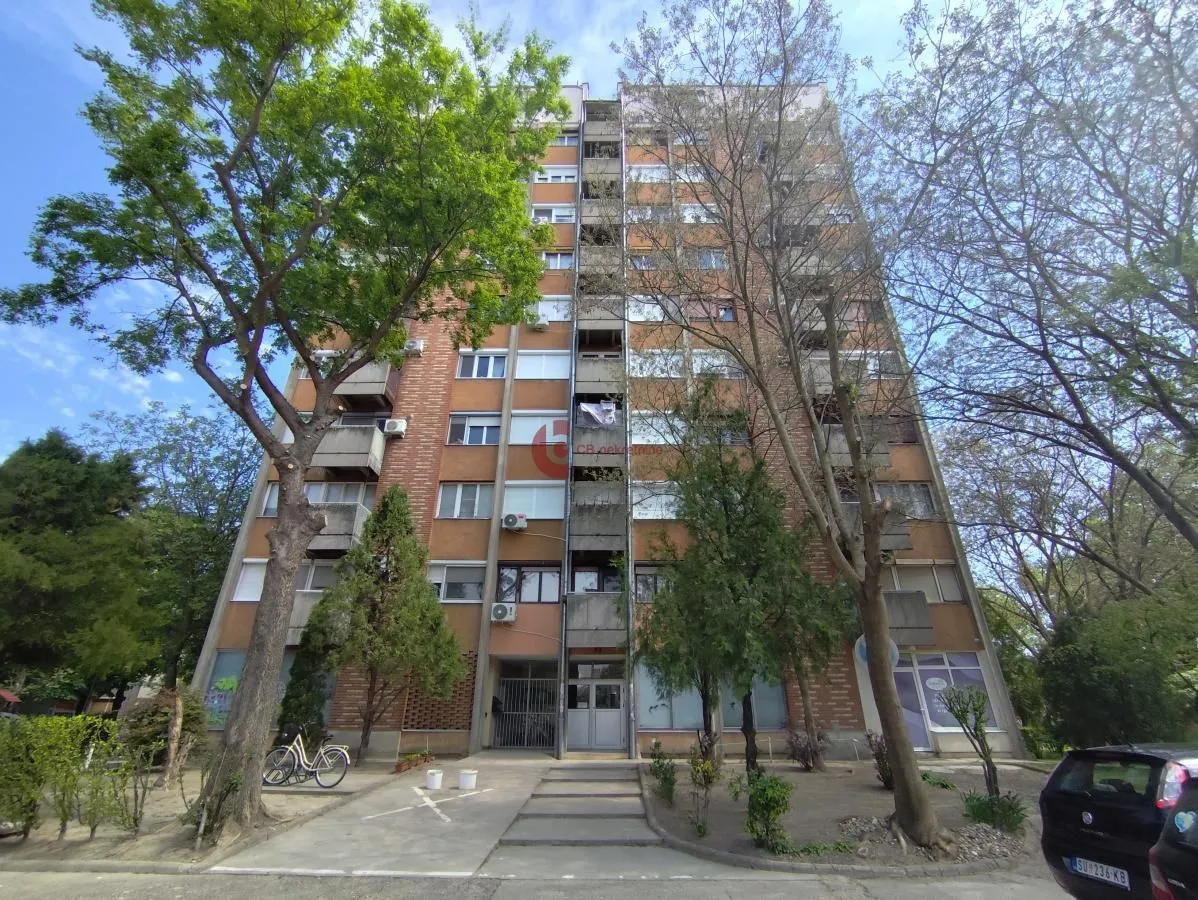 Prodaja, trosoban stan, 75m², Kertvaroš, Subotica