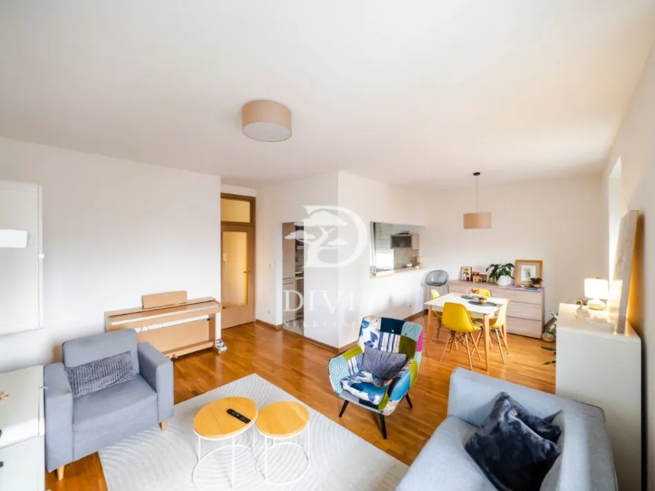 Sale, three bedroom apartment, 70m², Autokomanda, Voždovac Sve Podlokacije