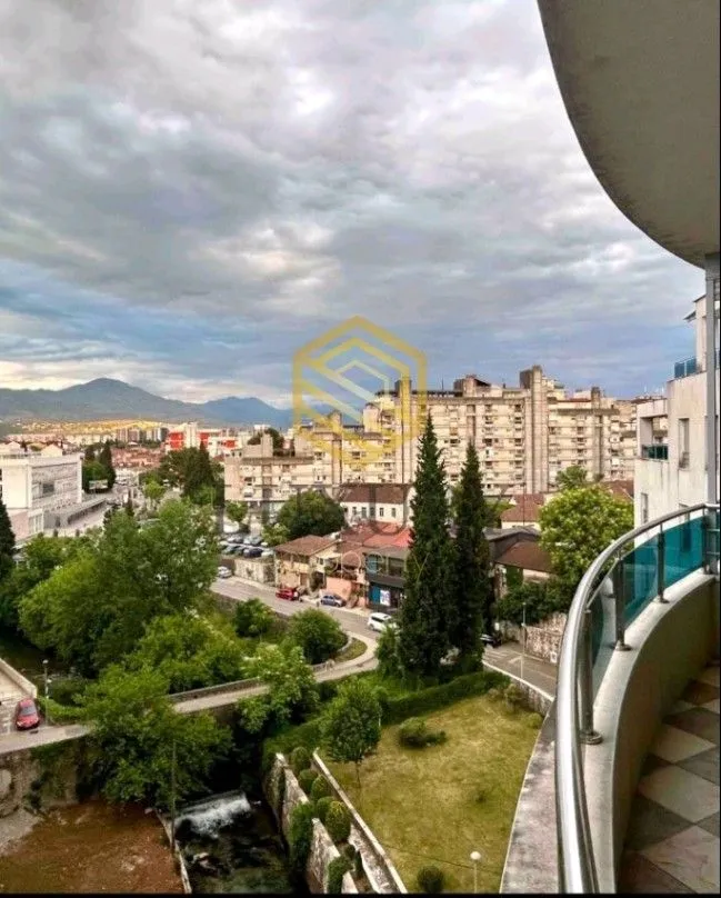 Rent, two bedroom apartment, 100m², Centar, Podgorica