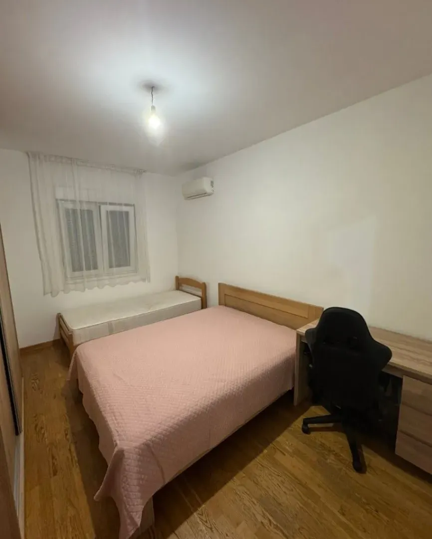 Izdavanje, dvosoban stan, 72m², City Kvart, Podgorica