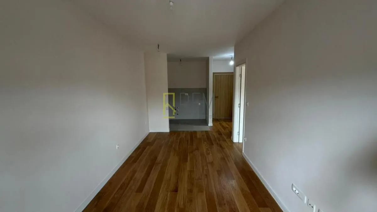 Prodaja, jednosoban stan, 40m², Central Point, Podgorica